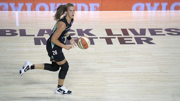WNBA: Με 4/17 σουτ ξεκίνησε τη σεζόν η Σαμπρίνα Ιονέσκου