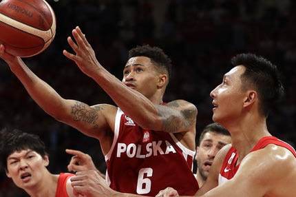 Ο Σλότερ κέρδισε τον Μπαρέα στην παράταση, πέτυχε 38 πόντους