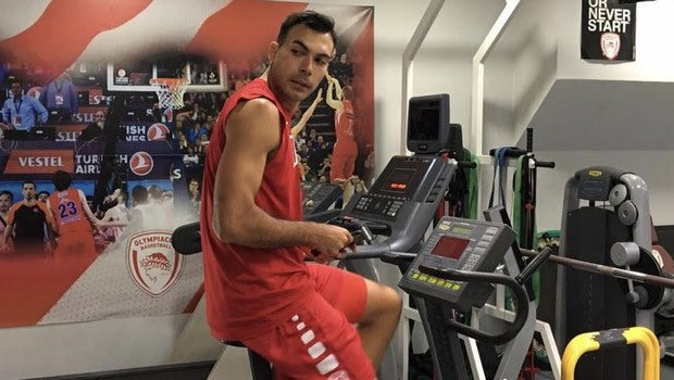 “Συμφώνησε με τη Φενέρμπαχτσε και αποχωρεί ο Κώστας Σλούκας”