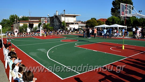 Γήπεδο μπάσκετ στη γενέτειρά του δώρισε ο Δημήτρης Ιτούδης