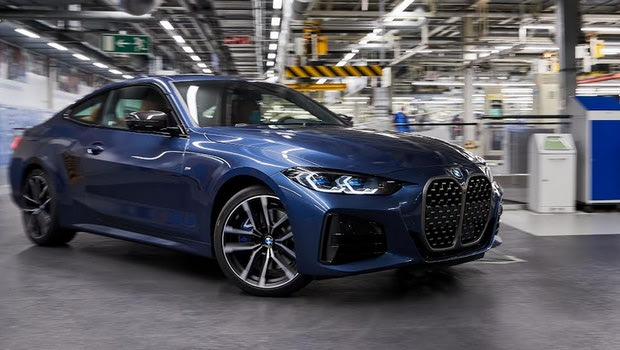 Μπήκε στο εργοστάσιο η νέα BMW Σειρά 4 Coupé