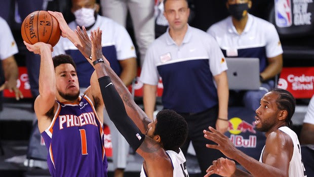 Κλίπερς – Σανς 115-117: Μπούκερ… at the buzzer!