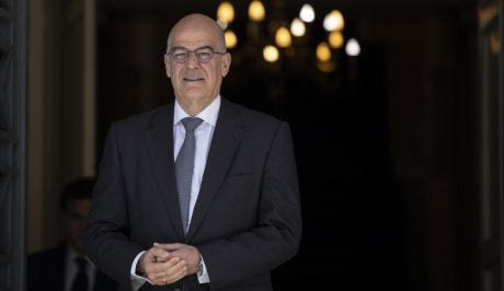 ΠΑΟΚ – Μπεσίκτας: Ο Δένδιας συνεχάρη τον Δικέφαλο για την πρόκριση