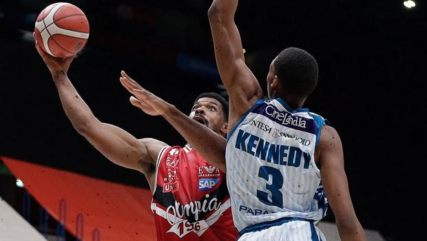 Αρμάνι Μιλάνο: Ο Χάινς έδωσε τα διαπιστευτήριά του με το “καλημέρα”