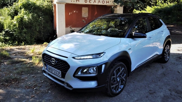 Οδηγώντας το υβριδικό Hyundai Kona