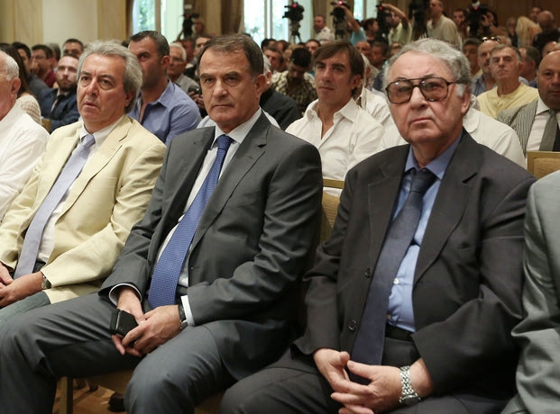 Στην Κουμουνδούρου οι άνθρωποι της ΑΕΚ