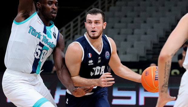 Τουρκ Τέλεκομ – Ντιζόν 82-83: Γαλλικός θρίαμβος, τουρκική συντριβή