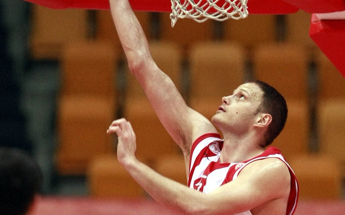 Νεστέροβιτς: “Στόχος η πρώτη θέση”