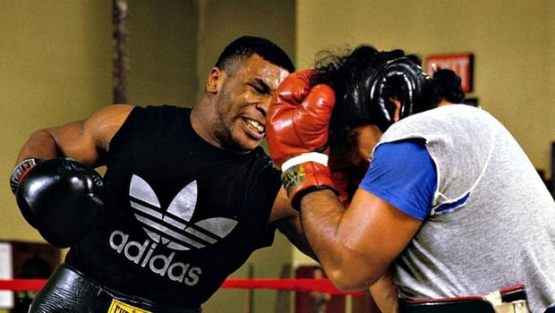 Mike Tyson: “Ευχαρίστως να αντιμετωπίσω τον Joshua”