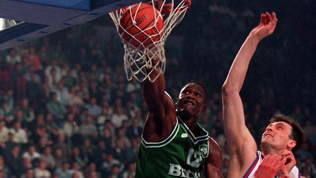 EuroLeague: Θυμήθηκε τον Ντομινίκ Γουίλκινς και το ευρωπαϊκό στο Παρίσι