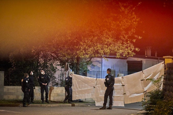 To πτώμα του καθηγητή που αποκεφάλισε ανέβασε στο Twitter o 18χρονος δολοφόνος – Η ανατριχιαστική αφιέρωση στον Μακρόν