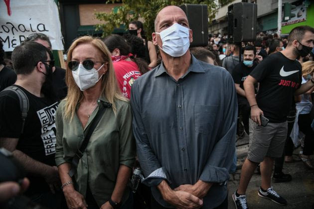 «Άλλος ένας λόγος να σε γ… αρχ…» – ΕΔΕ για τα «μπινελίκια» στον Βαρουφάκη από άντρα των ΜΑΤ