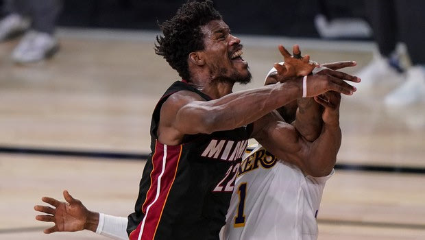 Μπάτλερ: “Ελπίζω στο Game 4 να μείνω άποντος και να κερδίσουμε”