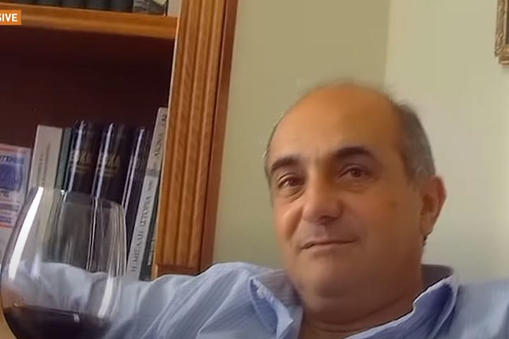Πολιτική «θύελλα» για τα «χρυσά» διαβατήρια στην Κύπρο μετά το βίντεο με τον πρόεδρο της Βουλής και βουλευτή: Σταματά το πρόγραμμα