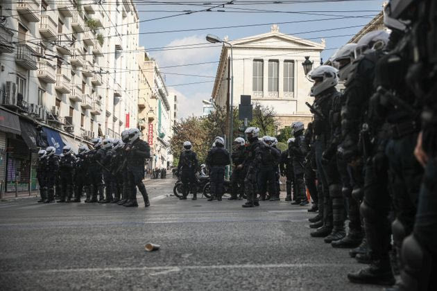 Mε κορονοϊό 33 αστυνομικοί στην Αιτωλοακαρνανία – Στα μέτρα για το Πολυτεχνείο αποδίδεται η έξαρση (και ίσως να είναι μόνον η αρχή)