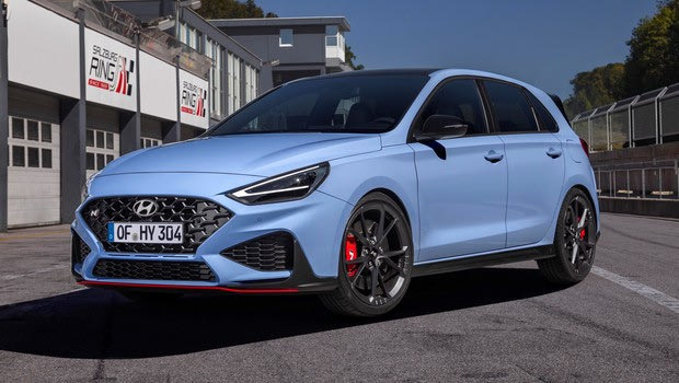 Πιο επιθετικό, το ίδιο ισχυρό, το ανανεωμένο Hyundai i30