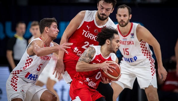 Προκριματικά EuroBasket 2022: Η Κροατία διέλυσε την Τουρκία του… θνητού Λάρκιν
