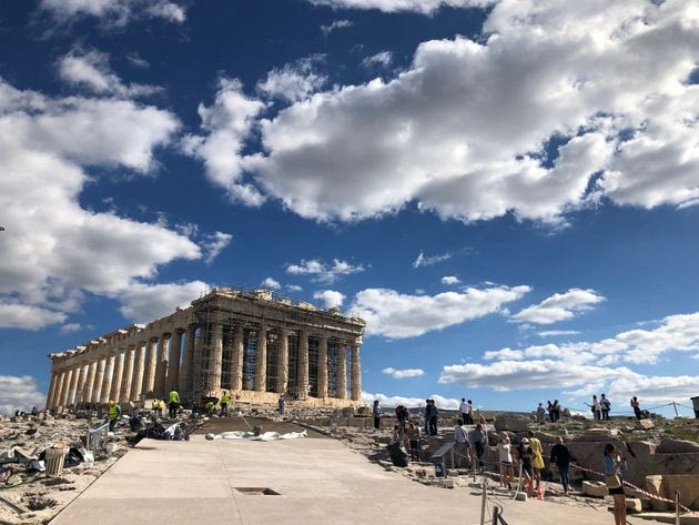 Tι λέει ο καθηγητής Μανόλης Κορρές για τις νέες διαστρώσεις και το «τσιμέντο» στην Ακρόπολη