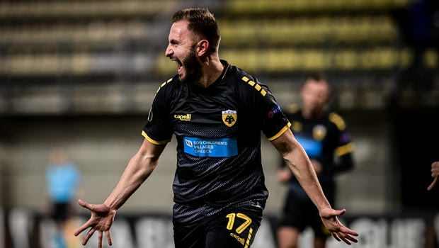 Τα μαγικά χαϊδέματα του Τάνκοβιτς