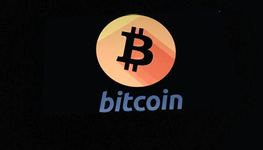 Νέο ρεκόρ για το Bitcoin που έφτασε τα 28.600 $ -Κέρδη 259% το 2020. Γιατί προσελκύει τόσο τους μεγάλους επενδυτές.