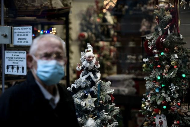 Θα φοράμε μάσκες και μετά το εμβόλιο; Τι λένε οι ειδικοί – Πότε αναμένεται να επιτευχθεί ανοσία του πληθυσμού στην Ελλάδα