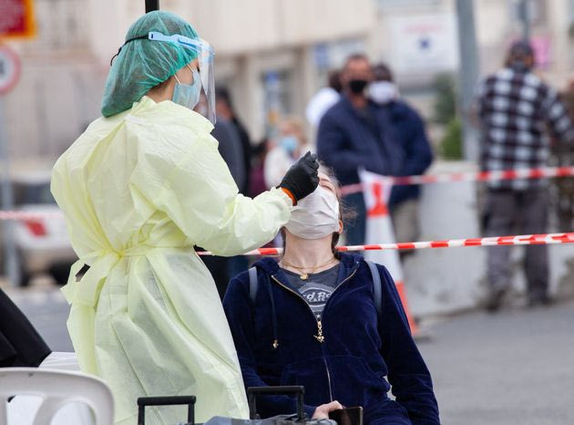 Ανησυχία στην Κύπρο με εκατοντάδες κρούσματα κορονοϊού σε μια μέρα