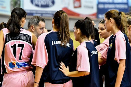 Παίκτριες Α2 Γυναικών προς Αυγενάκη: “Ανοίξτε τα γήπεδα, συνδράμετε για εβδομαδιαία τεστ”