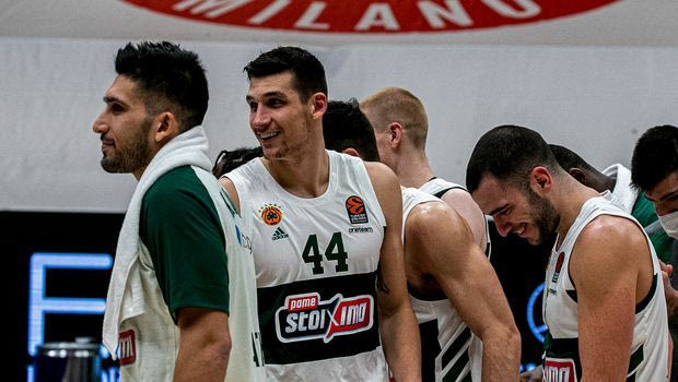 Η σπουδαία βραδιά του Μήτογλου κόντρα στην Αρμάνι
