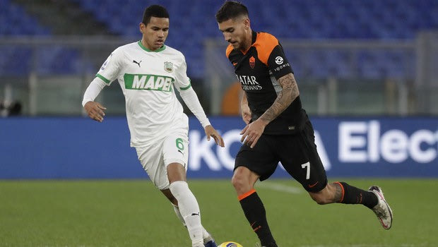 Ρόμα – Σασουόλο 0-0: Κόλλησαν στο μηδέν μέσα στη βροχή
