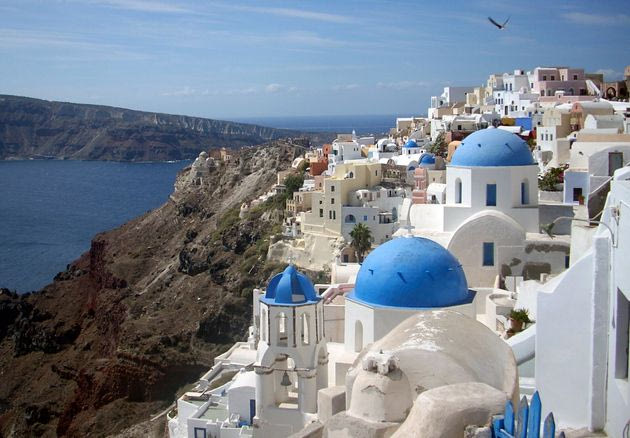 «Πήρα ένα λοστό και άρχισα να τον χτυπάω»: Η ομολογία του δράστη της δολοφονίας στη Σαντορίνη