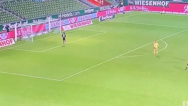 Bundesliga: Ο Γουαμανγκιτούκα σκόραρε με τον πιο ασεβή τρόπο και προκάλεσε αντιδράσεις
