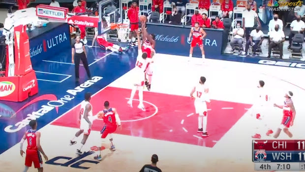 Η Alley-Oop καρφωματάρα του Μπράιαντ στην κορυφή του σημερινού NBA Top-10