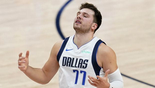 Χόρνετς – Μάβερικς 93-104: Ρεσιτάλ Ντόντσιτς στην επιστροφή του Πορζίνγκις