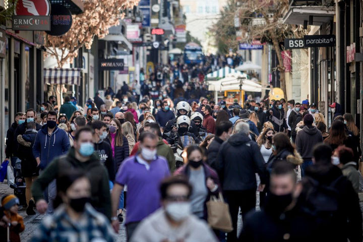 Κοσμοπλημμύρα στις αγορές σε Αθήνα και Θεσσαλονίκη