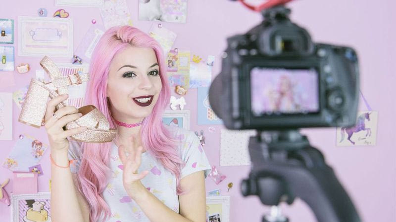 Σε αυτή τη χώρα οι Influencers του Instagram έχουν προτεραιότητα στον εμβολιασμό κατά του κορονοϊού