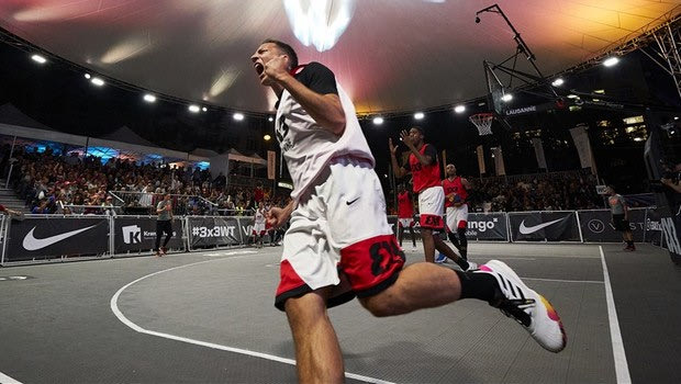 Συγκλονιστική επιστολή αθλητή μέσω της FIBA: “Δεν θα περιμένω μέχρι να αποσυρθώ, για να πω ότι είμαι ομοφυλόφιλος”