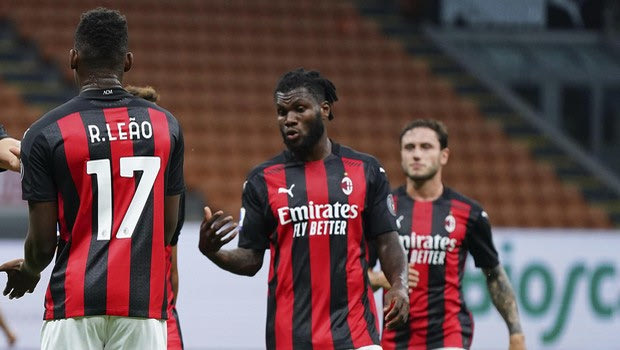 Μπενεβέντο – Μίλαν 0-2: Γαντζωμένη στην κορυφή