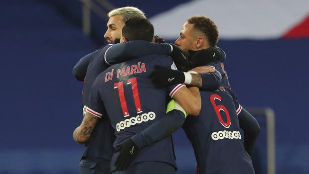 Παρί – Μονπελιέ 4-0: Μόνη στην κορυφή με άνετη επικράτηση