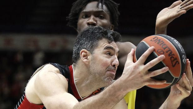 Θετικός στον κορονοϊό ο Σκόλα και άλλα 11 μέλη της Βαρέζε
