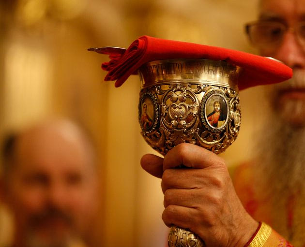Αμετανόητος ο ιερέας στην Κάλυμνο – Θέλει να μπει σε μονάδα Covid-19 χωρίς μέτρα προστασίας για να αποδείξει πως…δεν κολλάει (και θέλει και κάμερες)