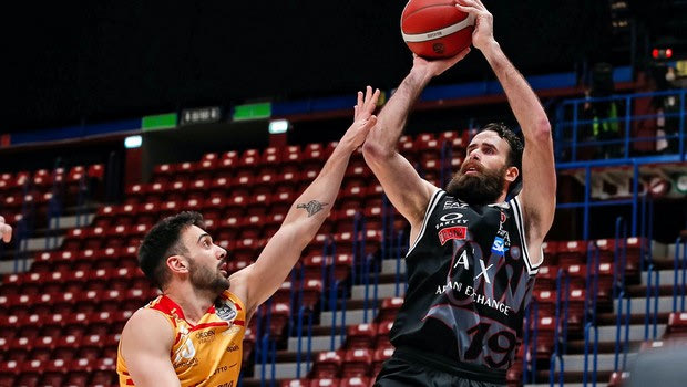 Η Αρμάνι Μιλάνο πήρε το Coppa Italia μετά από τέσσερα χρόνια, 87-59 την Πέζαρο