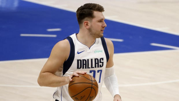 Μάβερικς – Σπερς 115-104: Καθάρισε με νέο triple-double ο Ντόντσιτς