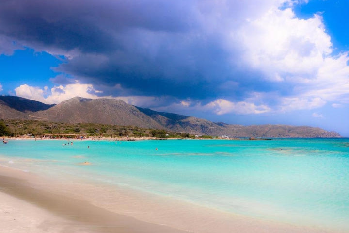 TripAdvisor: Τέσσερις ελληνικές παραλίες στις 25 καλύτερες της Ευρώπης για το 2021