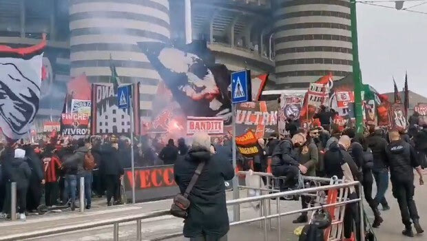Μίλαν – Ίντερ: Χιλιάδες οπαδοί στο Σαν Σίρο πριν το ντέρμπι κορυφής