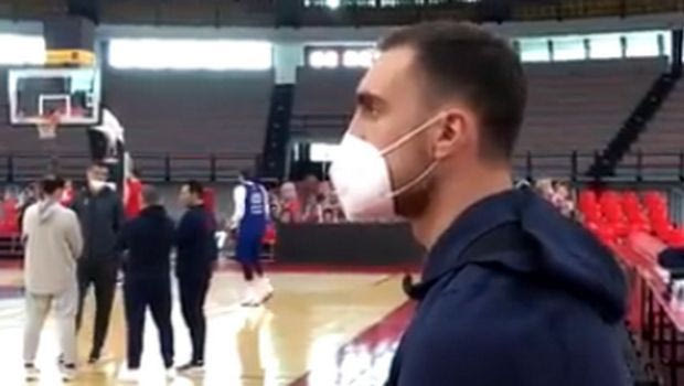 Ο Μιλουτίνοβ με νάρθηκα στην προπόνηση της ΤΣΣΚΑ στο ΣΕΦ