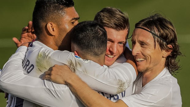 Ρεάλ – Βαλένθια 2-0: Σε απόσταση με απογευματινό περίπατο