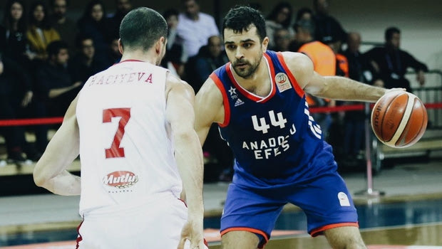 ΜακΚόλουμ και Μότουμ “καθάρισαν” για την Αναντολού Εφές