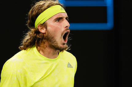 Έπος Τσιτσιπά: Με μυθική ανατροπή από 0-2 νίκησε τον Ναδάλ και πέρασε στα ημιτελικά του Australian Open