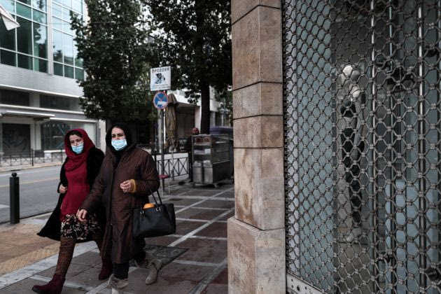 Σενάριο για χρήση διπλής μάσκας, τί ισχύει με την παράταση του lockdown