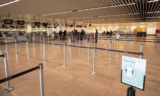 Πότε θα μπορέσουμε να πάμε ξανά διακοπές; Τι λένε οι ειδικοί